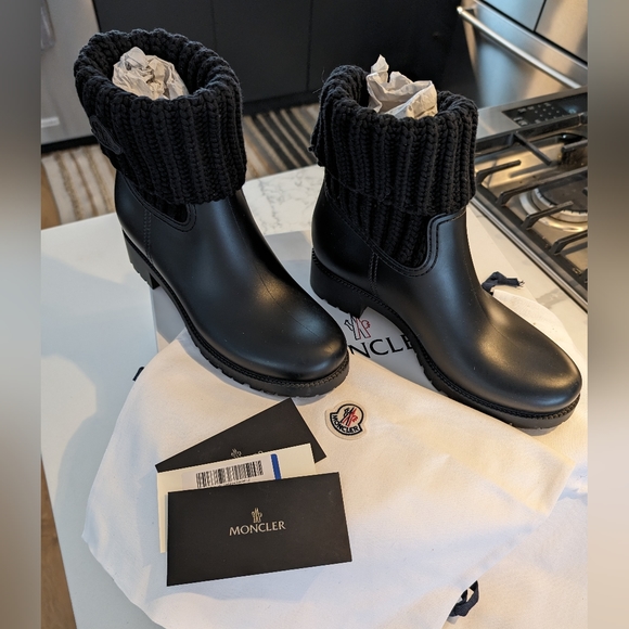 Authentic Moncler cuffed rain boots excellent condition! Size 40! - Picture 12 of 12